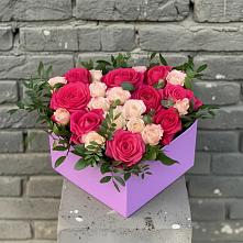Цветочная композиция из Розы в коробке #REPLACE_PRED# Сертолово