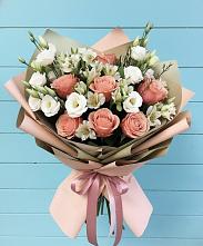 Букет цветов из:  Розы, Альстромерии и Лизиантусы в Сертолово