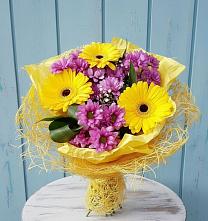 Букет цветов из:  Хризантемы и Герберы #REPLACE_PRED# Сертолово