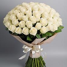 Букет 101 беля роза Белоснежка в Сертолово