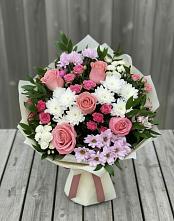 Букет цветов из:  Альстромерии, Гвоздики, Розы и Хризантемы в Сертолово