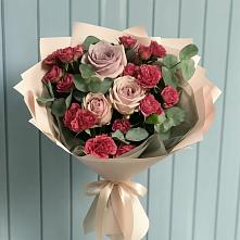 Букет цветов из:  Гвоздики и Розы #REPLACE_PRED# Сертолово