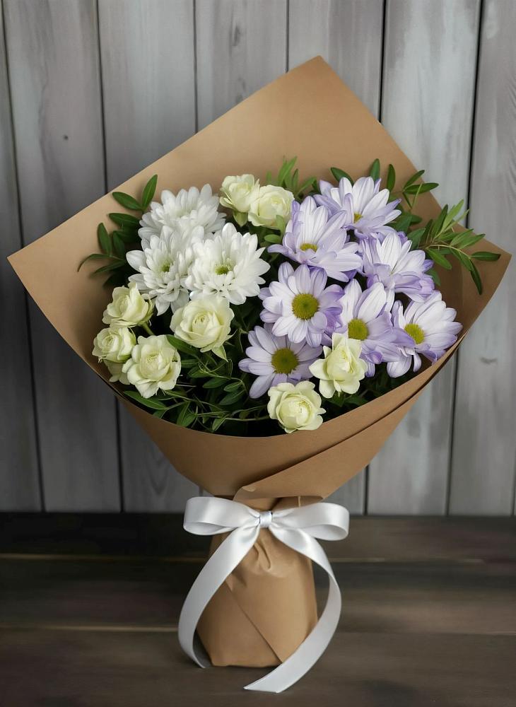 Букет цветов из: Хризантемы и Розы в Сертолово